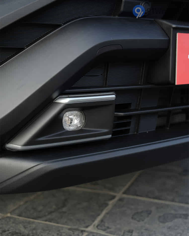 Headlights & Tail-lights - 4