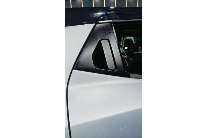 Maruti Suzuki E Vitara Rear Quarter Glass