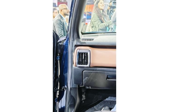 Maruti Suzuki E Vitara Front Passenger Air Vent