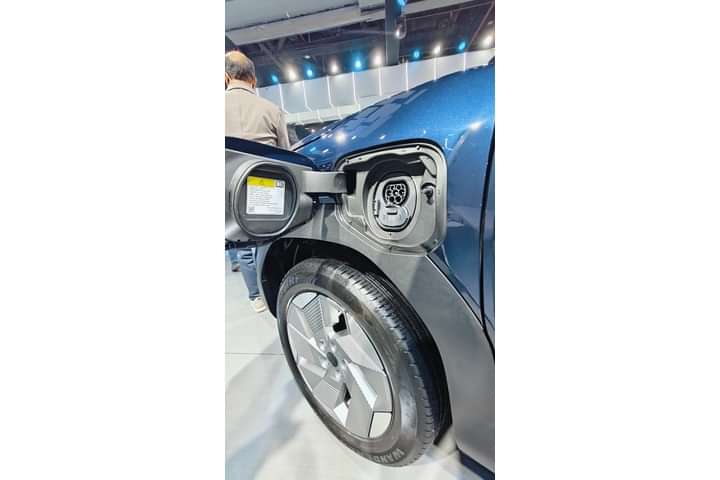 Maruti Suzuki E Vitara Open Fuel Lid