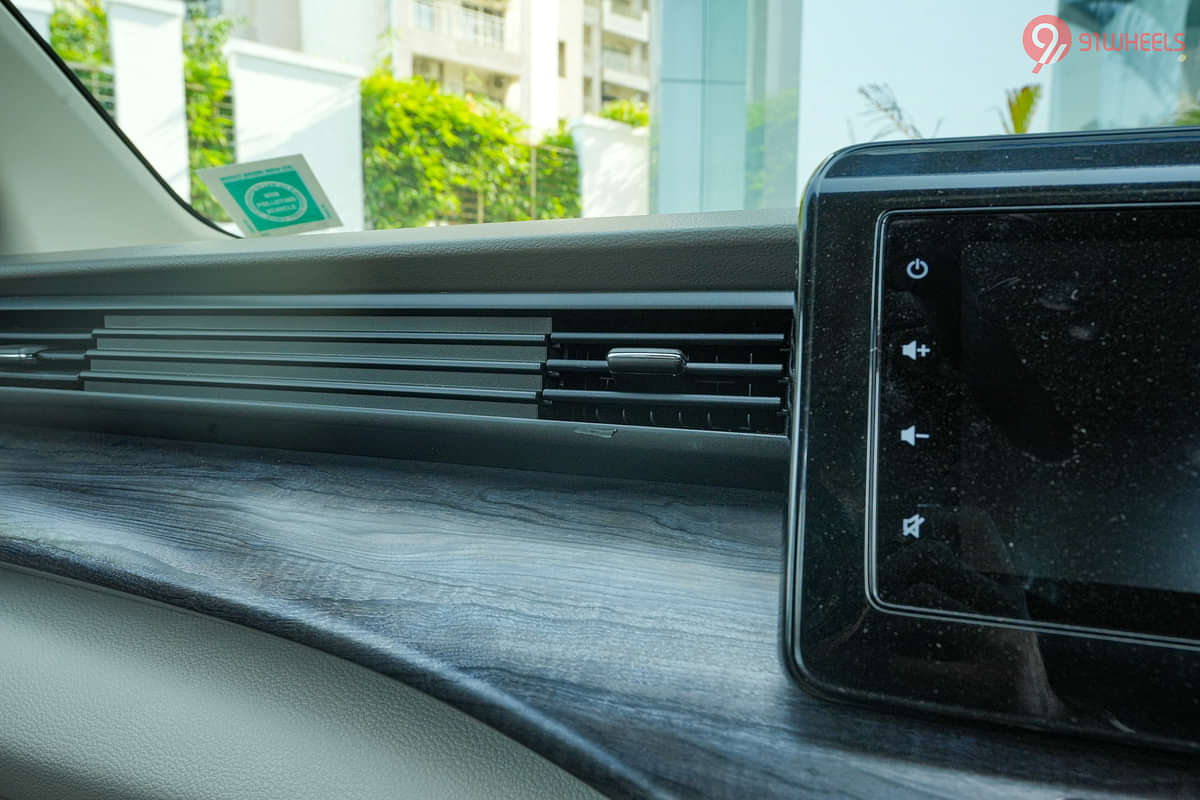 Maruti Ertiga Front Centre Air Vents