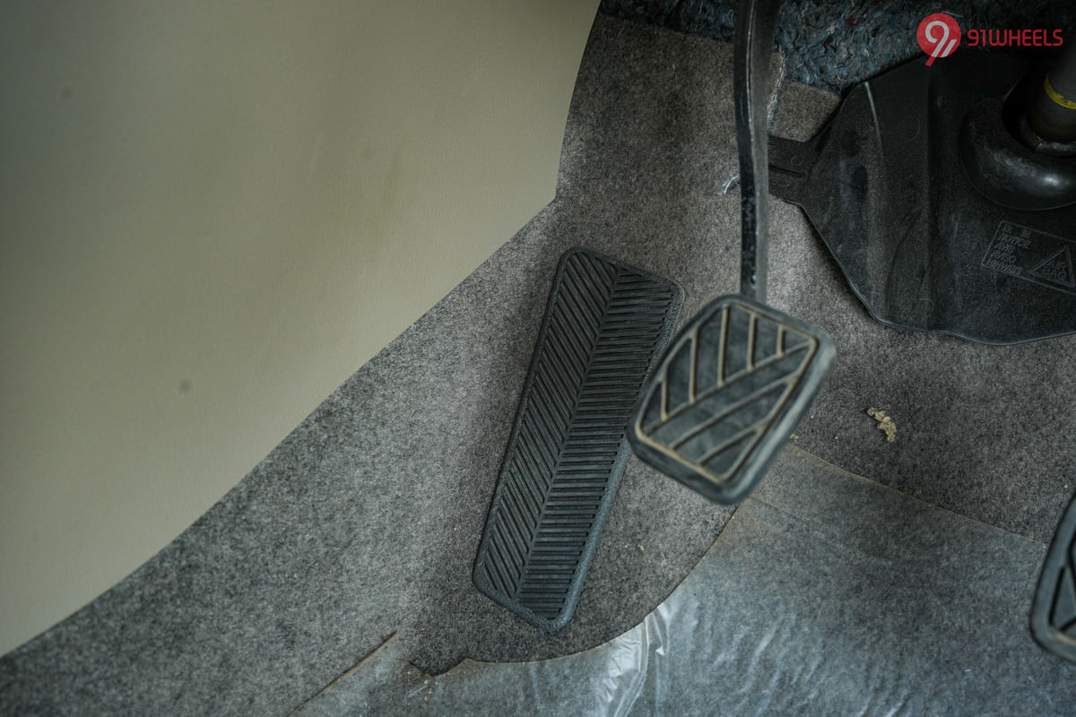 Maruti Suzuki Ertiga Dead Pedal