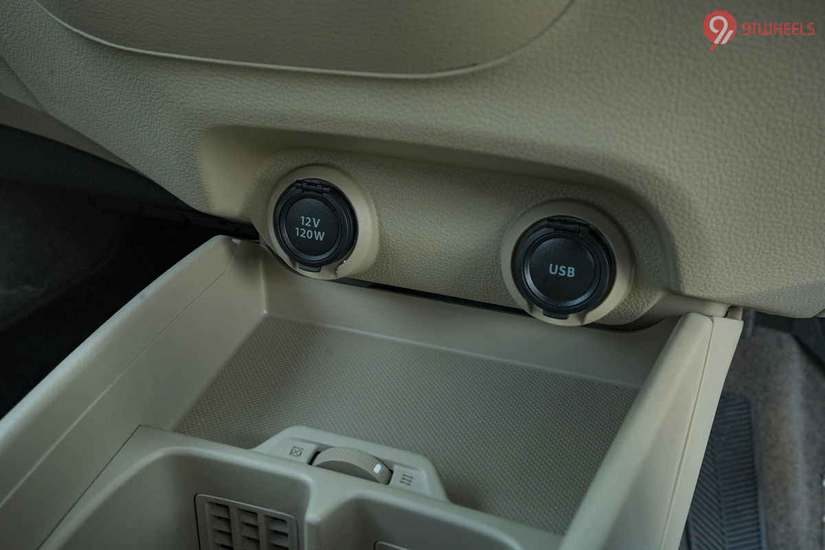 Maruti Suzuki Ertiga USB Port/Power Socket/Wireless Charging