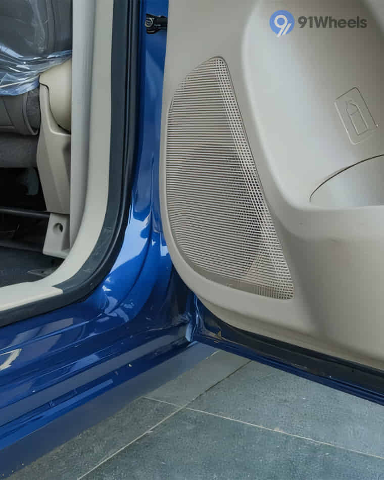 Infotainment & Charging - 2