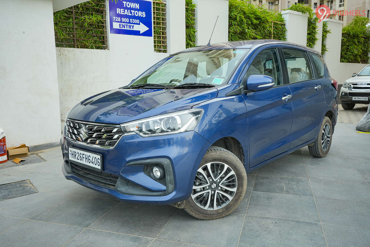 Maruti Ertiga Left Front Three Quarter