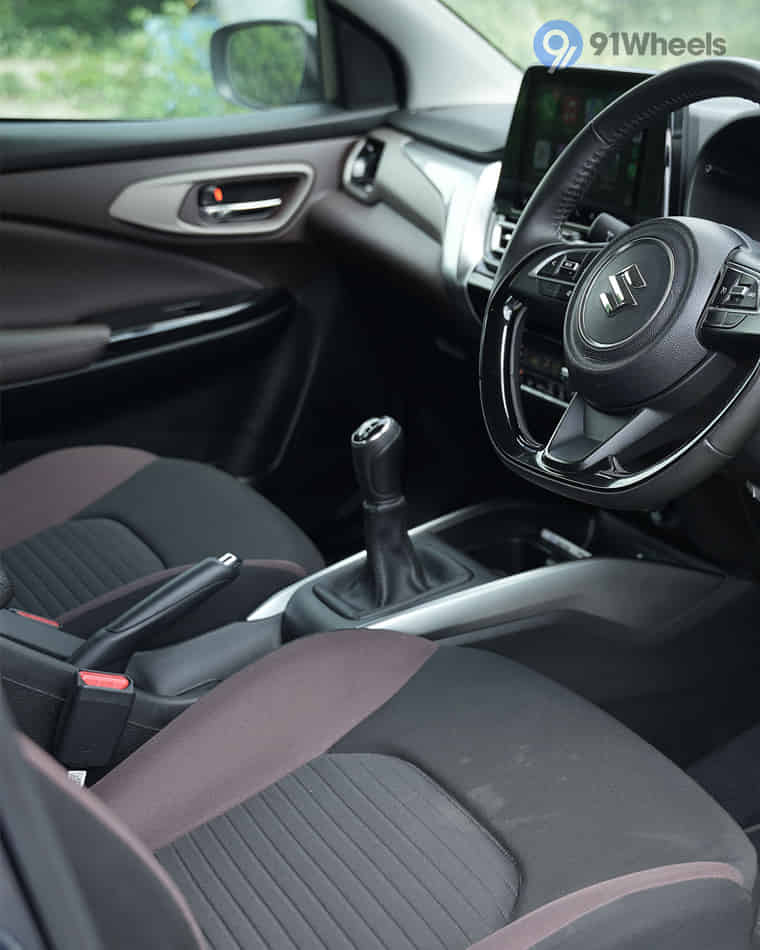 Dashboard & Front Cabin - 1