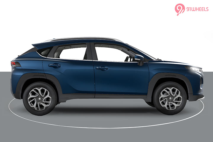Maruti Suzuki Fronx Right Side View