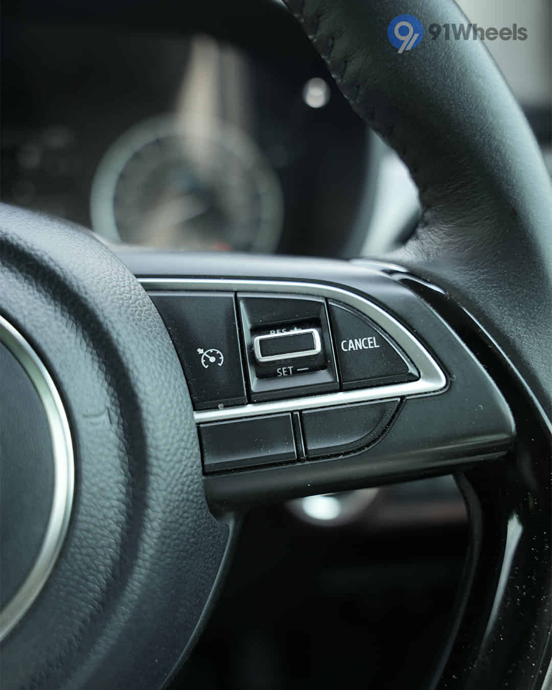 Right Steering Mounted Controls Right Steering Mounted Controls