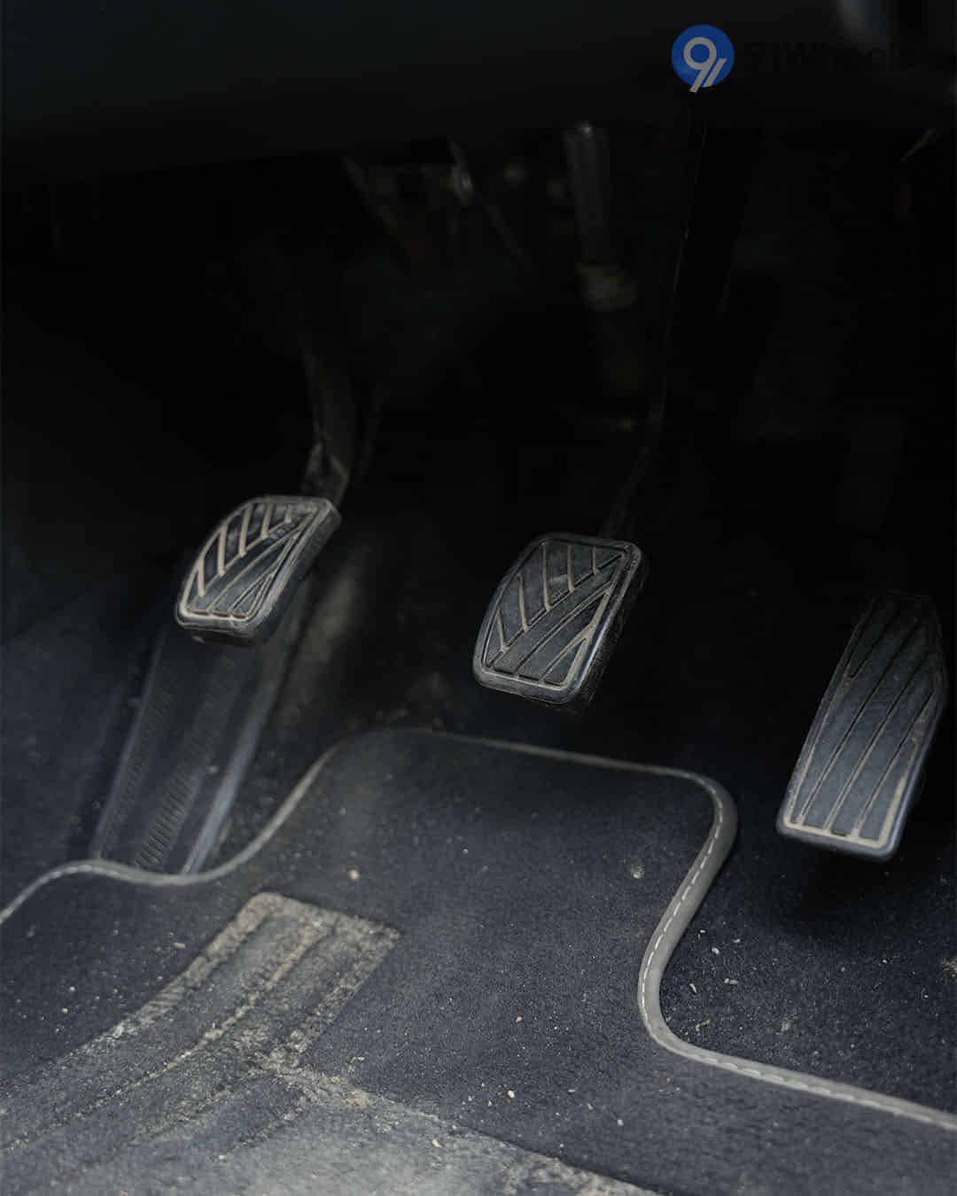 Pedals / Foot Controls Pedals / Foot Controls