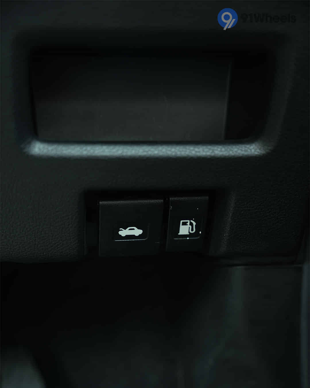 Bonnet / Hood Release Bonnet / Hood Release