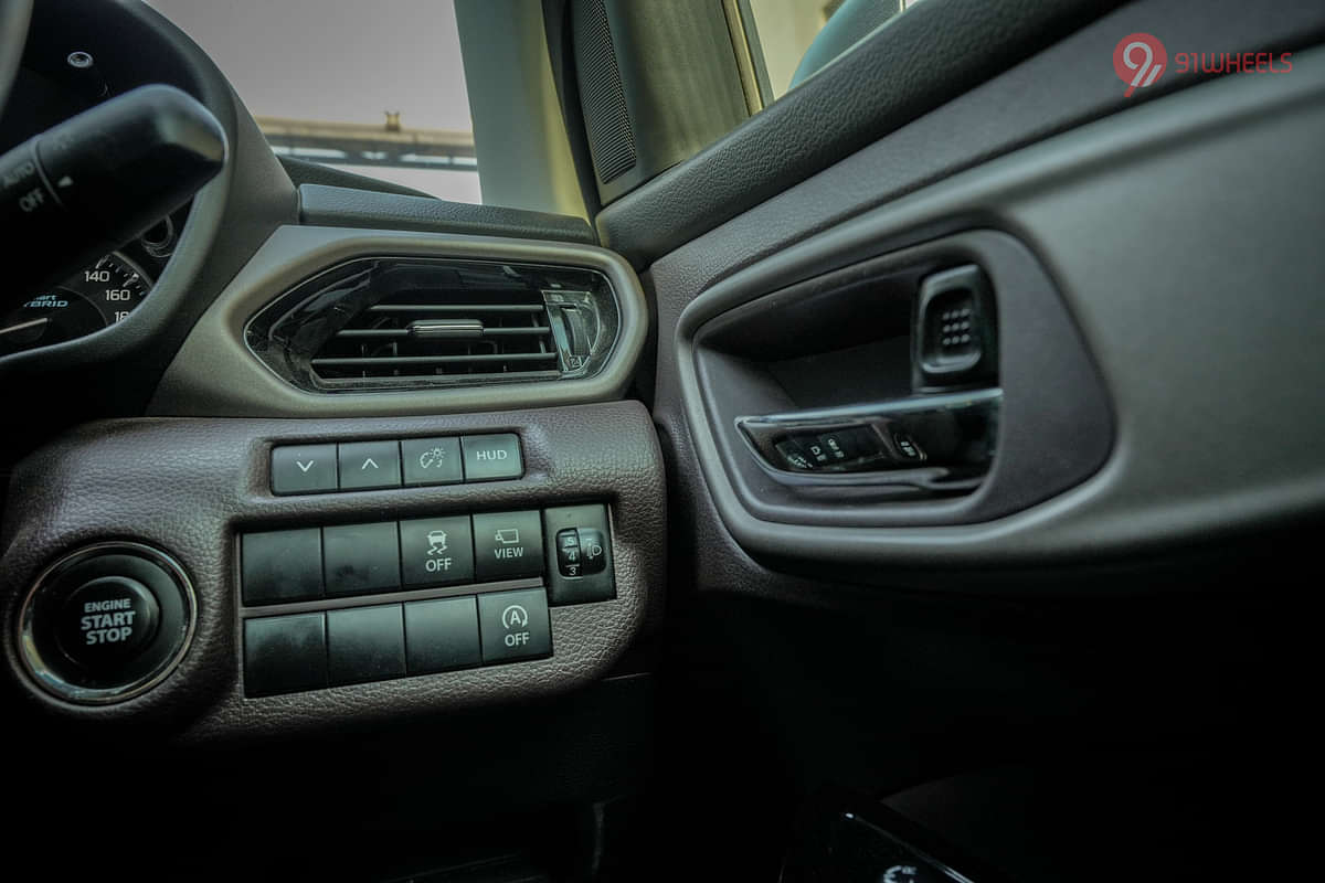 Maruti Fronx Dashboard Switches