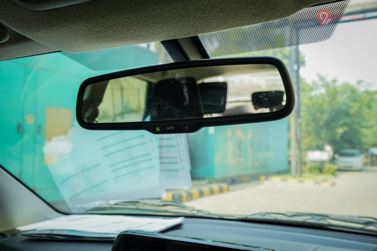 Maruti Suzuki Fronx Inner Rear View Mirror
