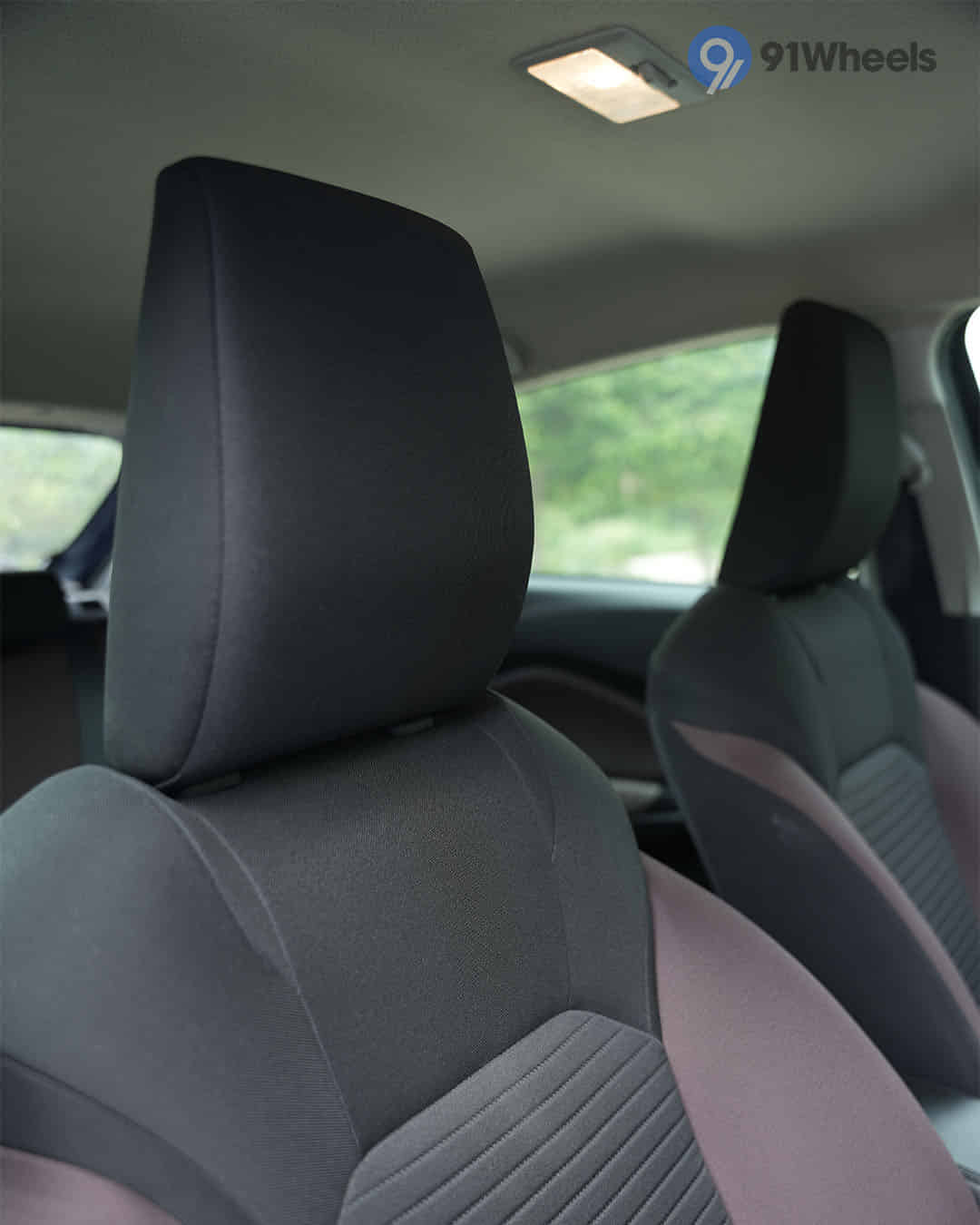 Front Seat Headrest Front Seat Headrest