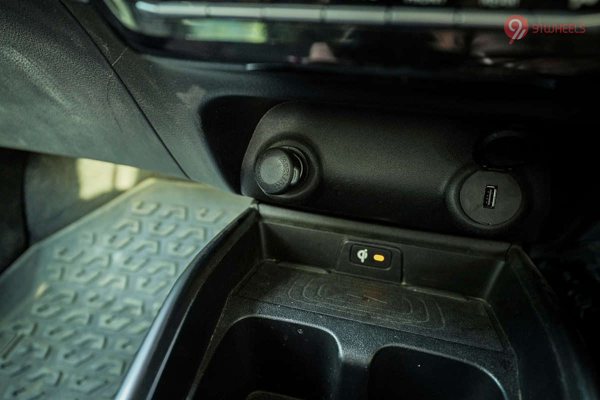 Maruti Fronx USB Port/Power Socket/Wireless Charging