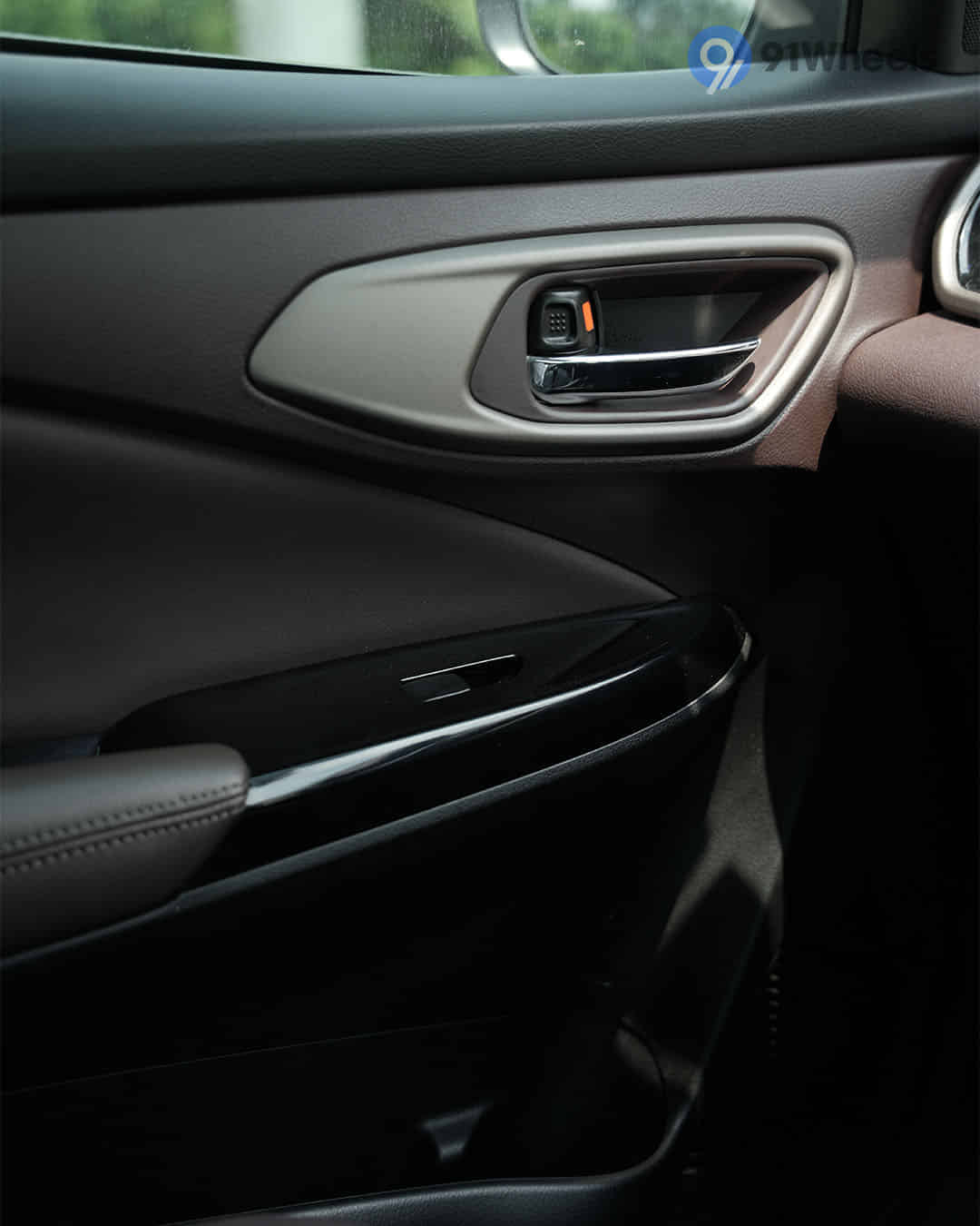 Front Passenger Side Door Pad Front Passenger Side Door Pad