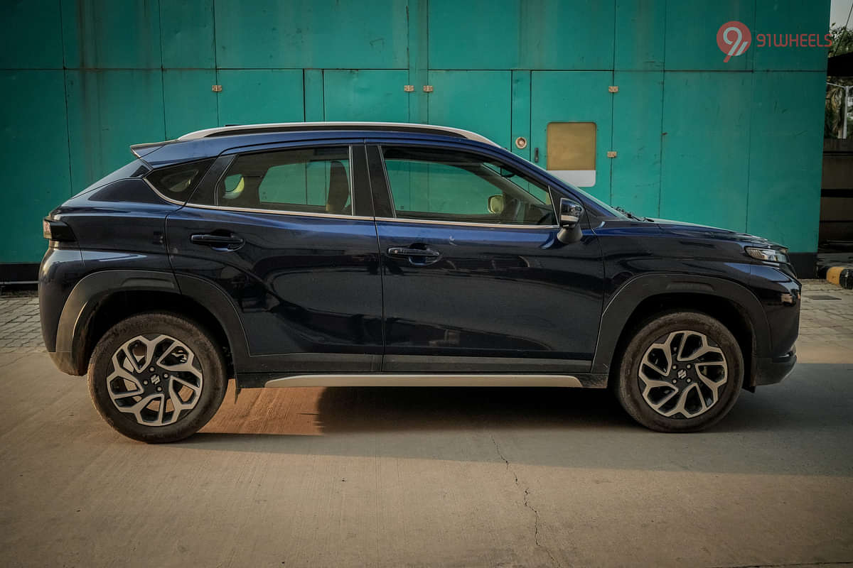 Maruti Fronx Right Side View