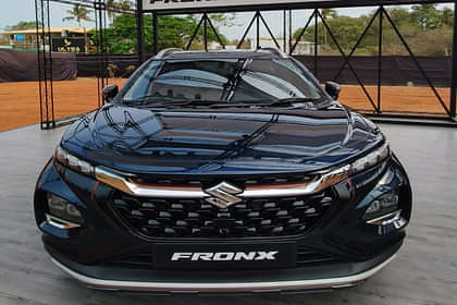 Maruti Fronx 1.0 L Turbo Smart Hybrid Zeta AT Front View