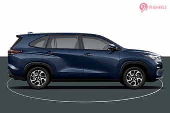 Maruti Suzuki Invicto Right Side View Maruti Suzuki Invicto Right Side View