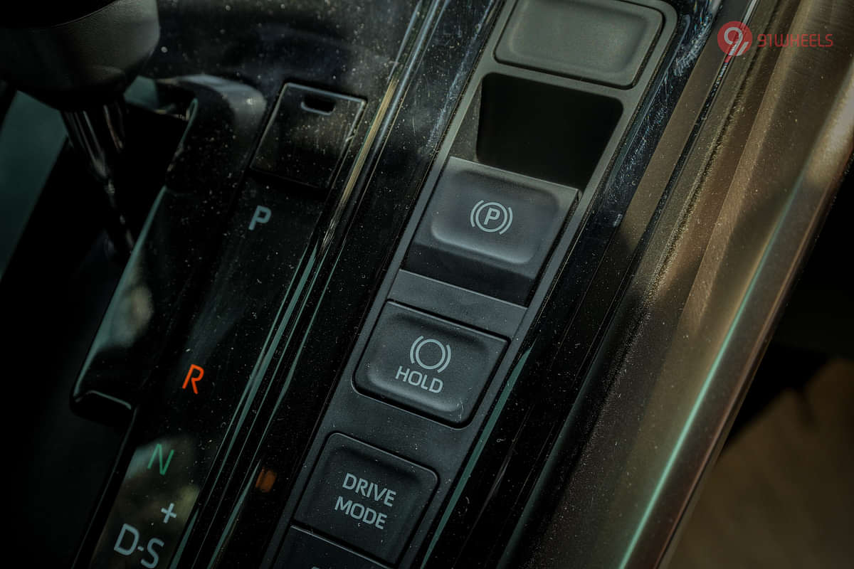 Maruti Suzuki Invicto Parking Brake/Emergency Brake