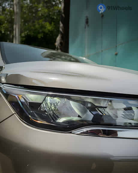 Invicto Headlight