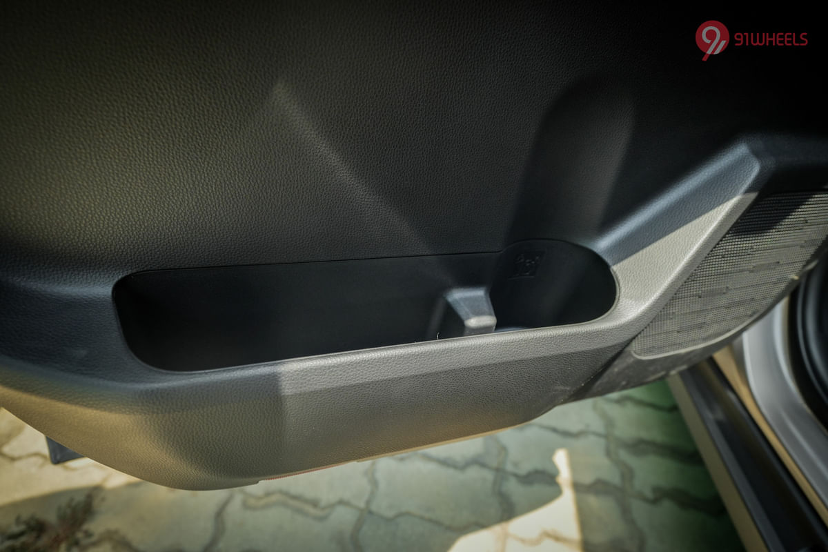 Maruti Suzuki Invicto Rear Door Pocket