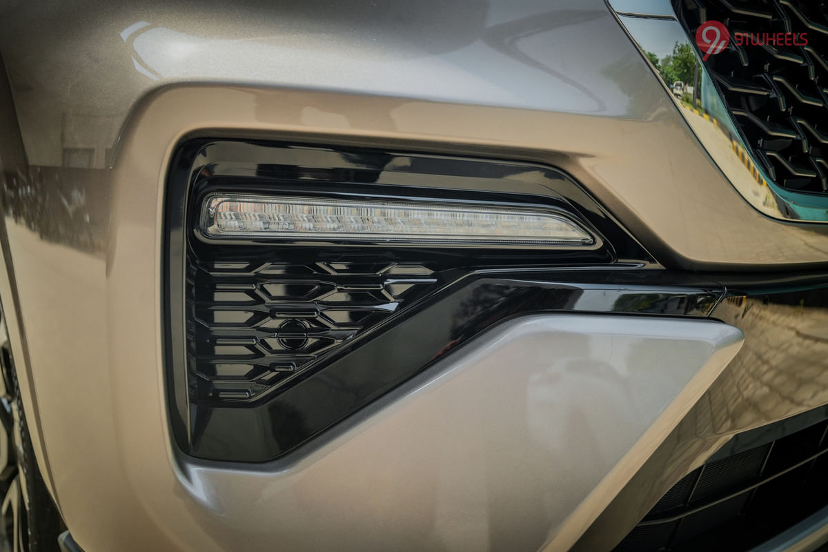 Maruti Suzuki Invicto Front Fog Lamp