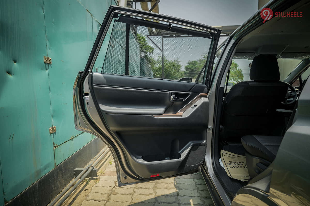 Maruti Suzuki Invicto Rear Door Pad Handle