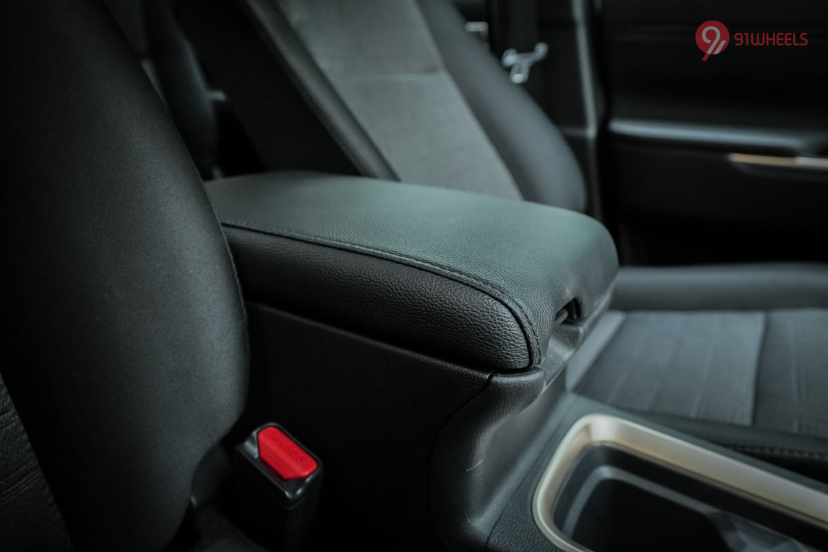 Maruti Suzuki Invicto Front Centre Arm Rest