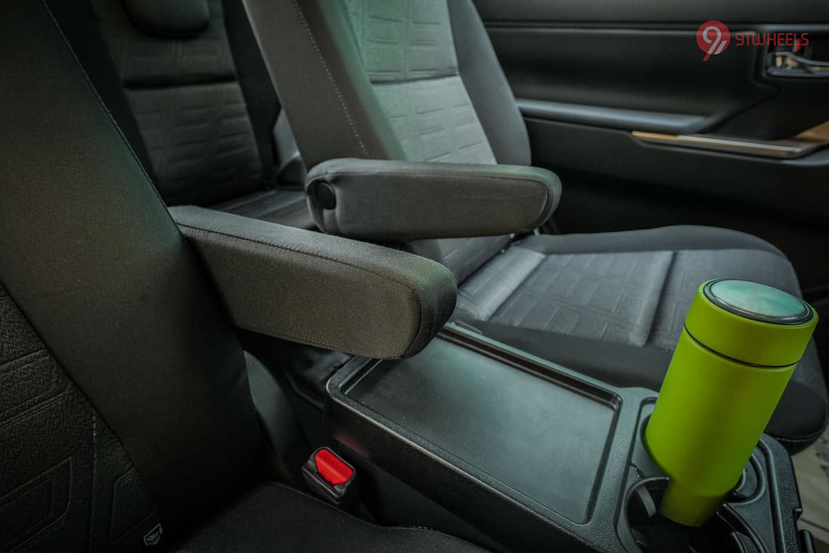 Maruti Suzuki Invicto Rear Row Centre Arm Rest
