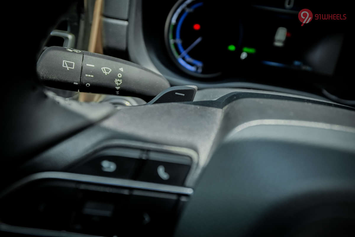 Maruti Suzuki Invicto Wiper Stalk
