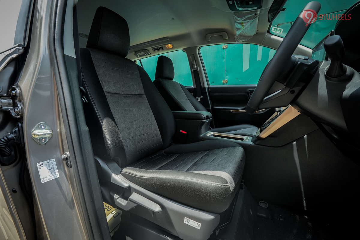 Maruti Suzuki Invicto Front Row Seats