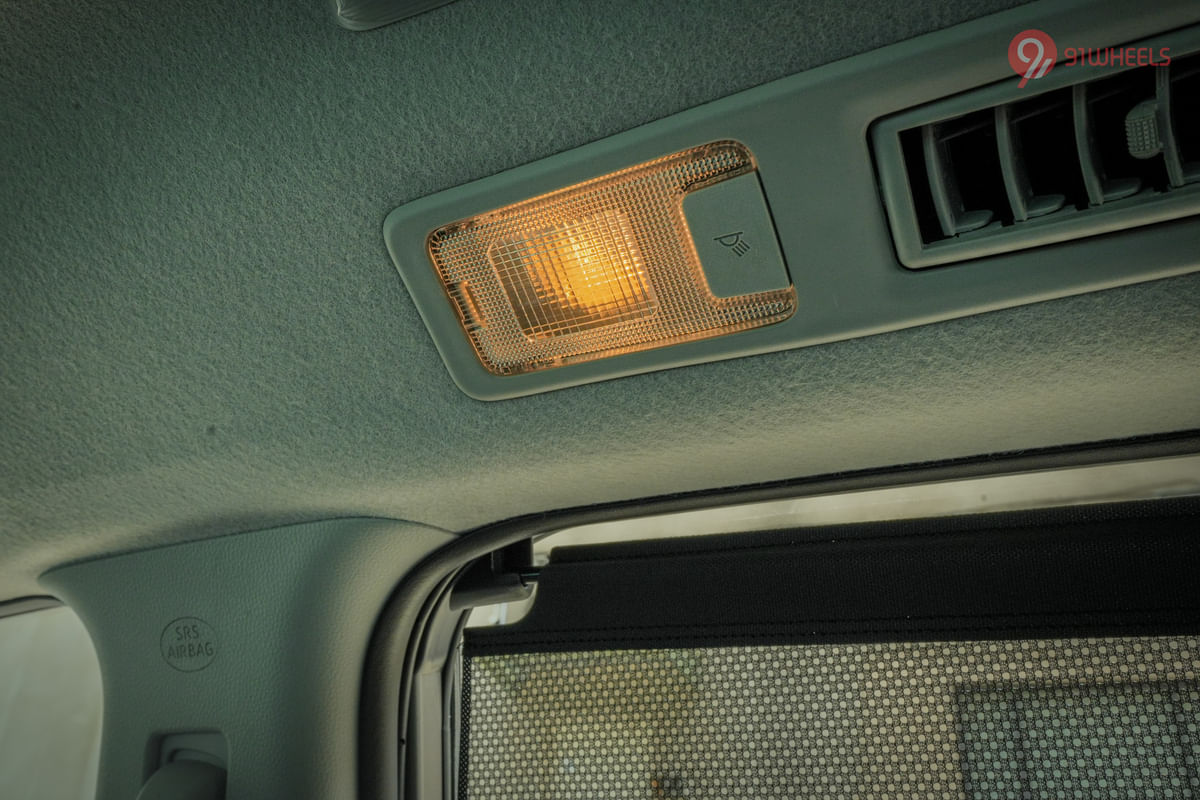 Maruti Suzuki Invicto Rear Row Roof Mounted Cabin Lamps
