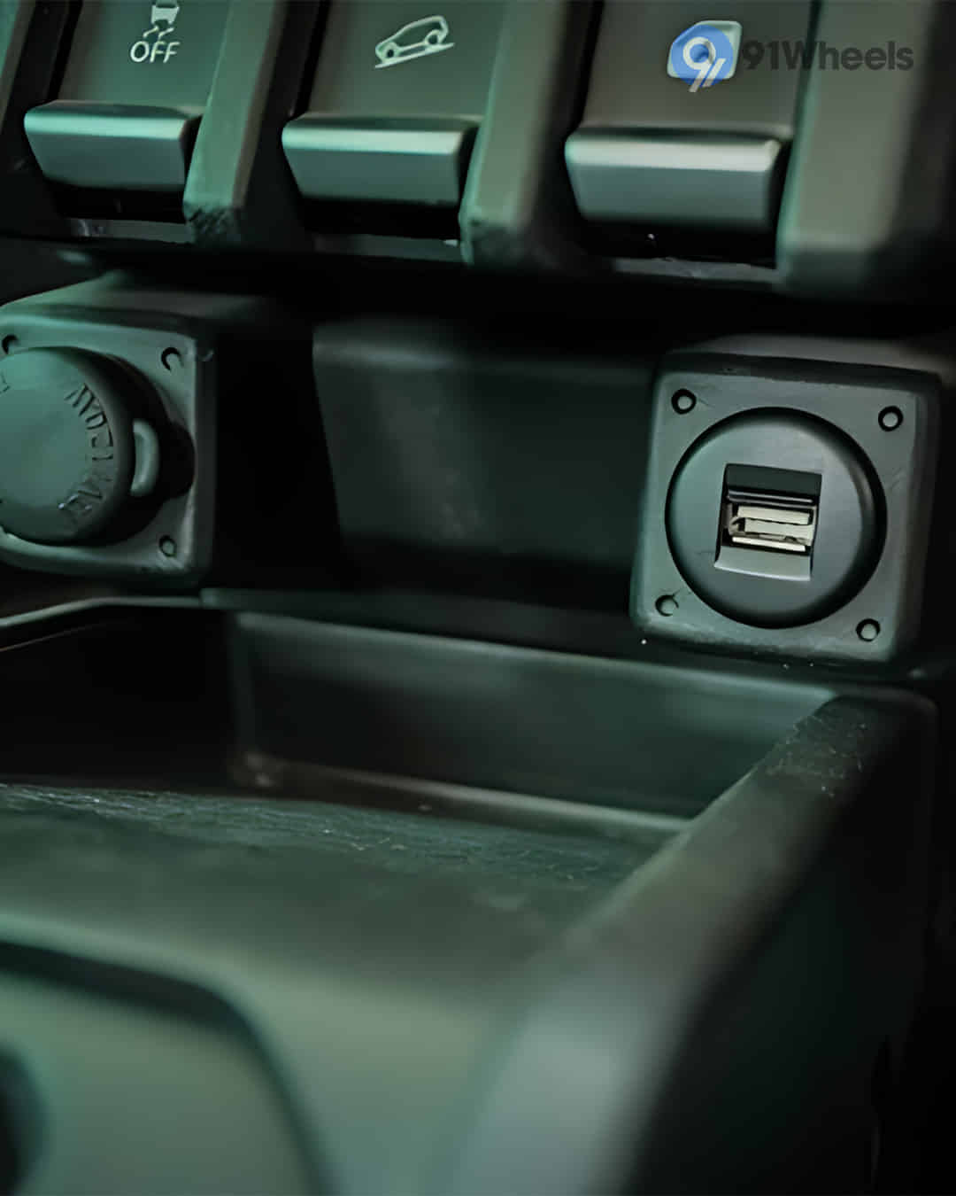 Power Socket / USB / Wireless Charging