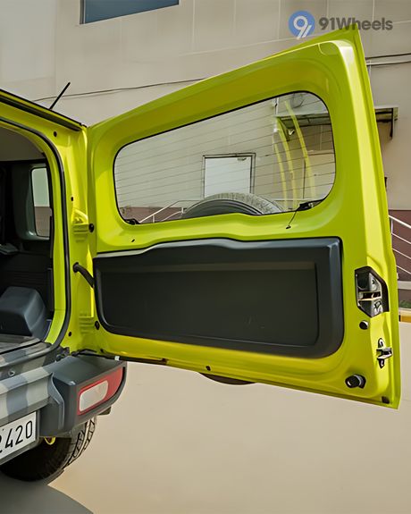 Jimny Open Boot / Trunk