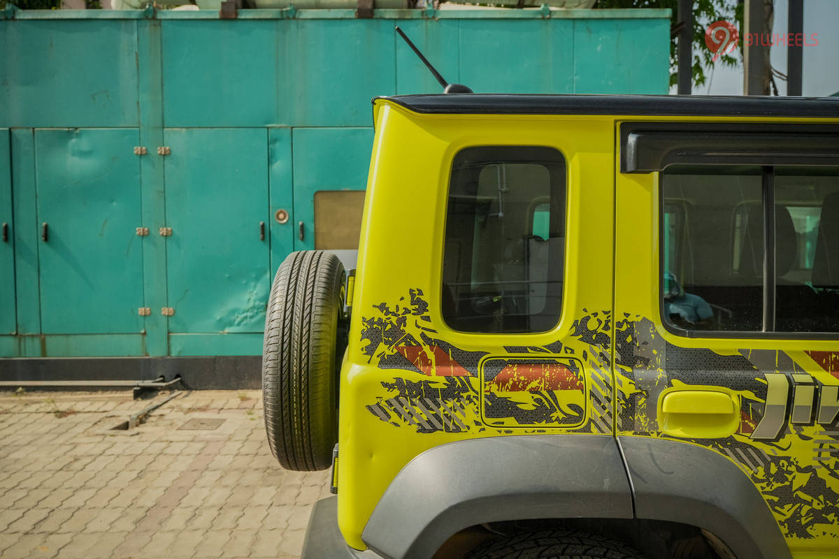 Maruti Suzuki Jimny Rear Quarter Glass