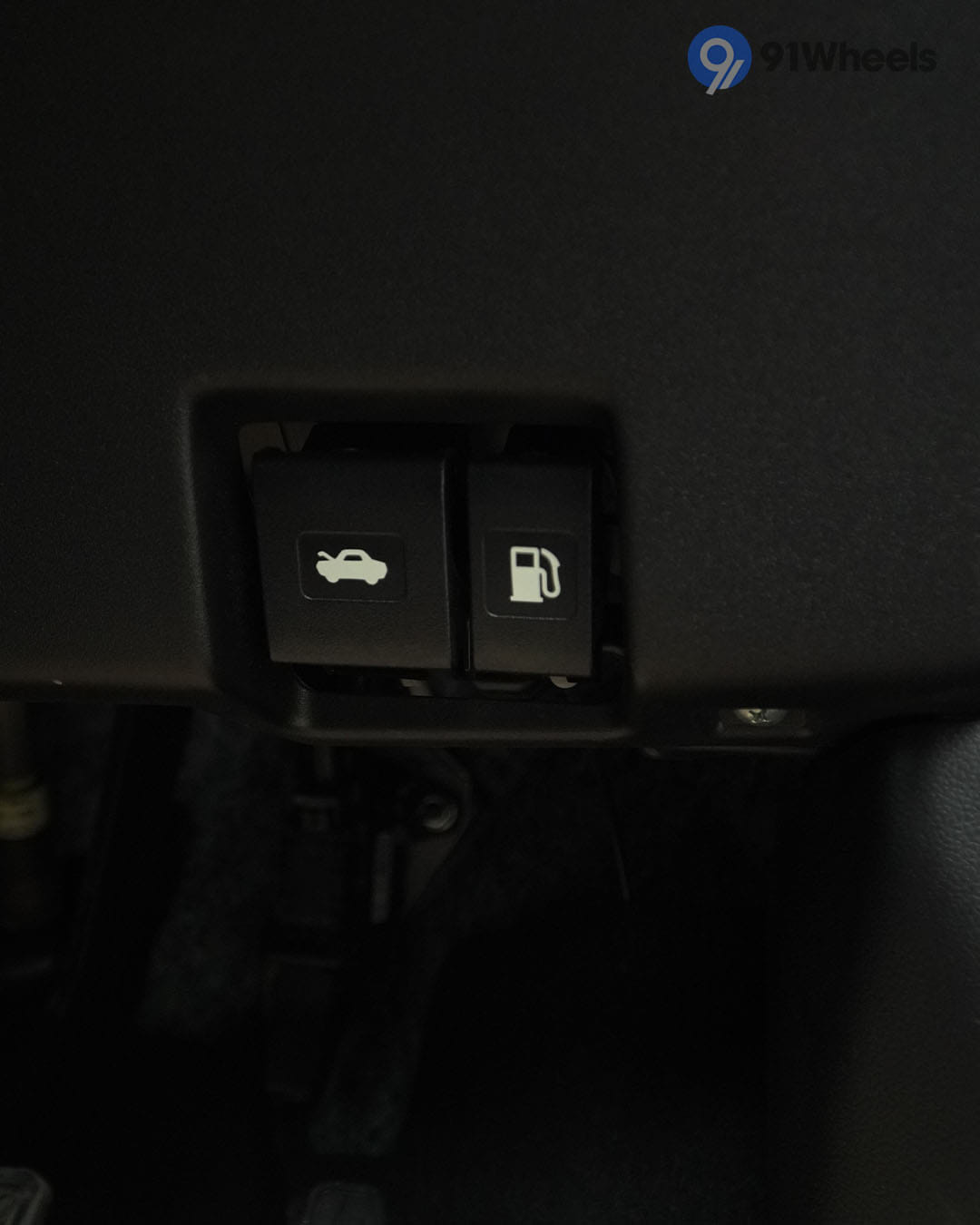 Maruti Suzuki Swift Boot Release Lever / Fuel Lid Release Lever