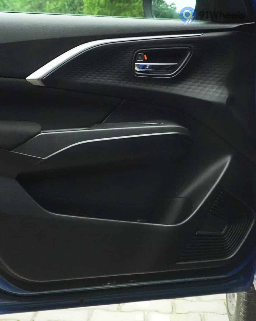 Rear Door Pad Handle