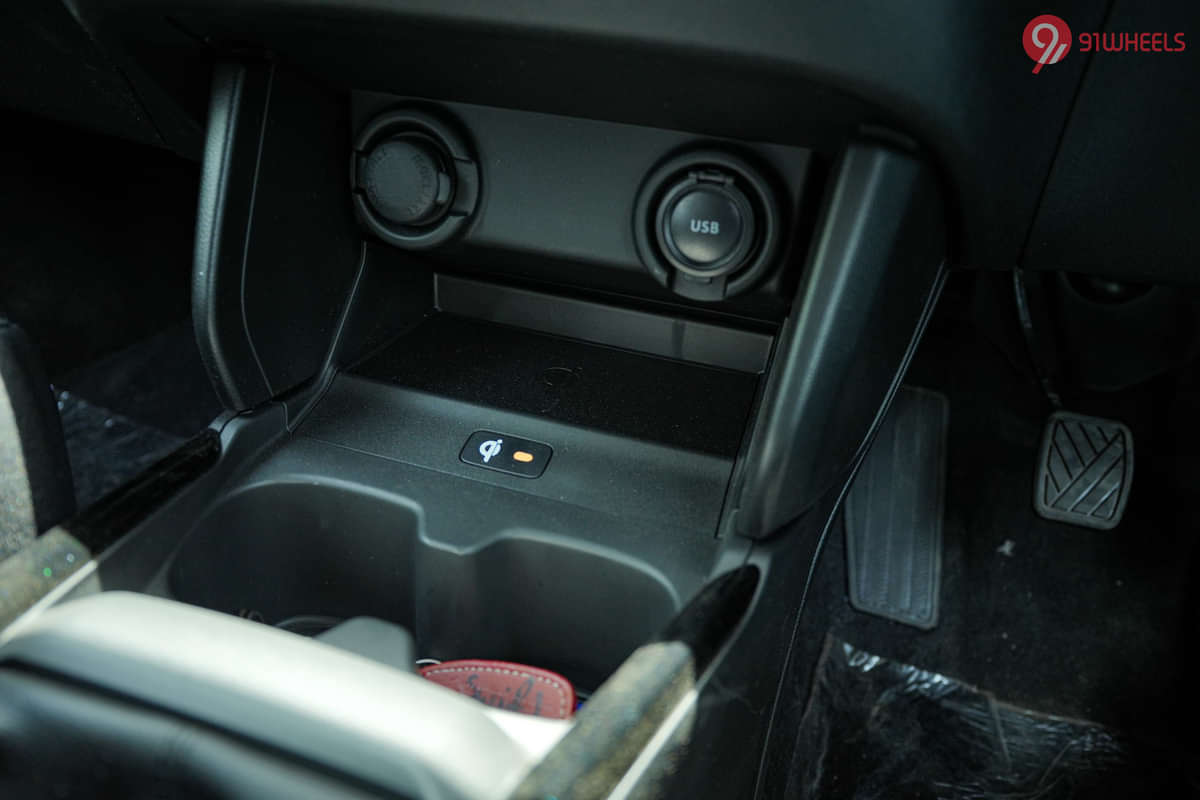 Maruti Suzuki Swift USB Port/Power Socket/Wireless Charging