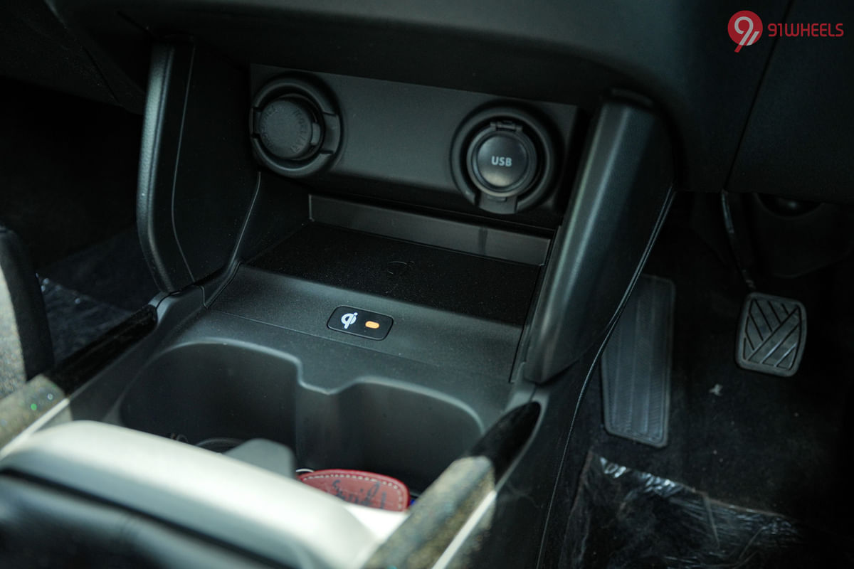 Maruti Suzuki Swift USB Port/Power Socket/Wireless Charging