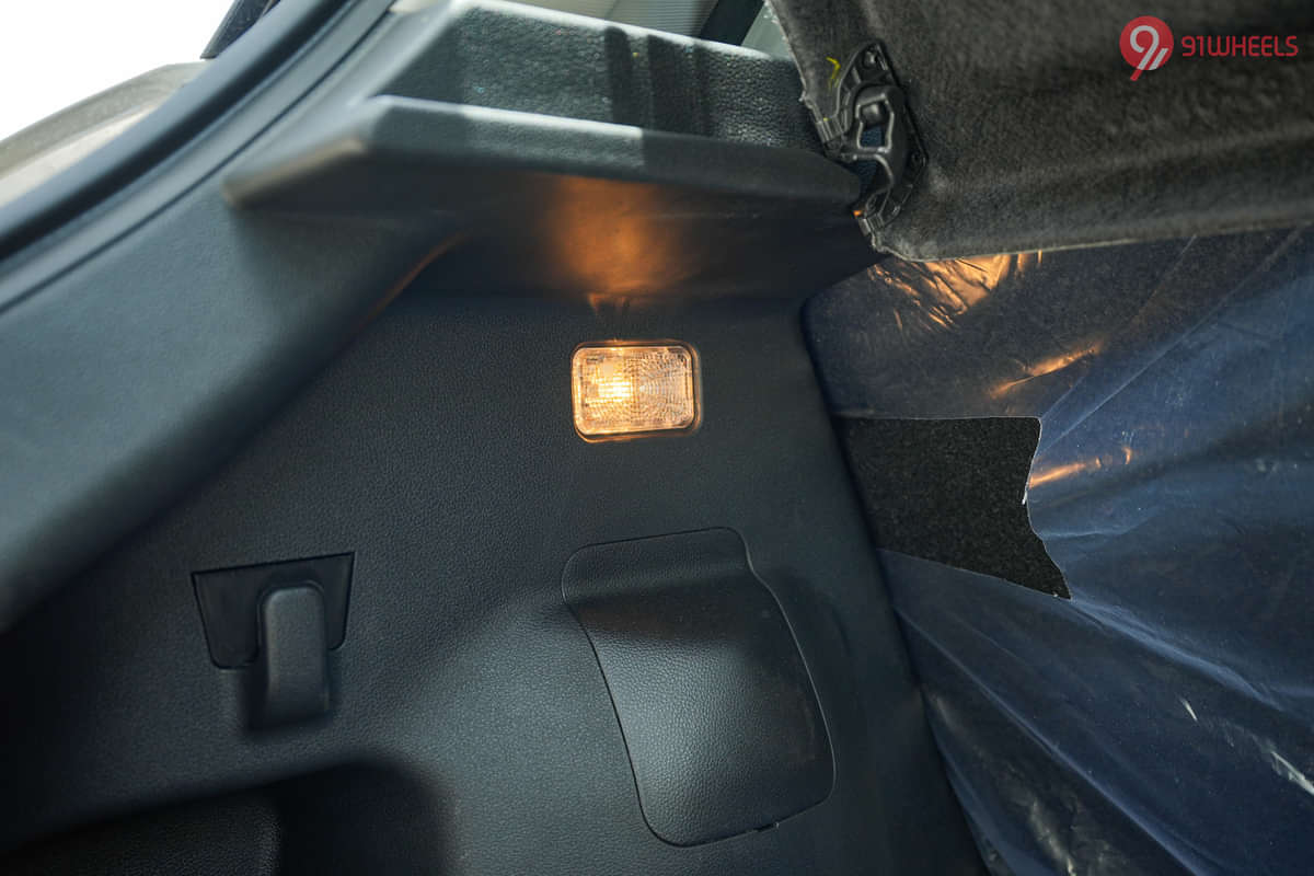 Maruti Suzuki Swift Boot Light