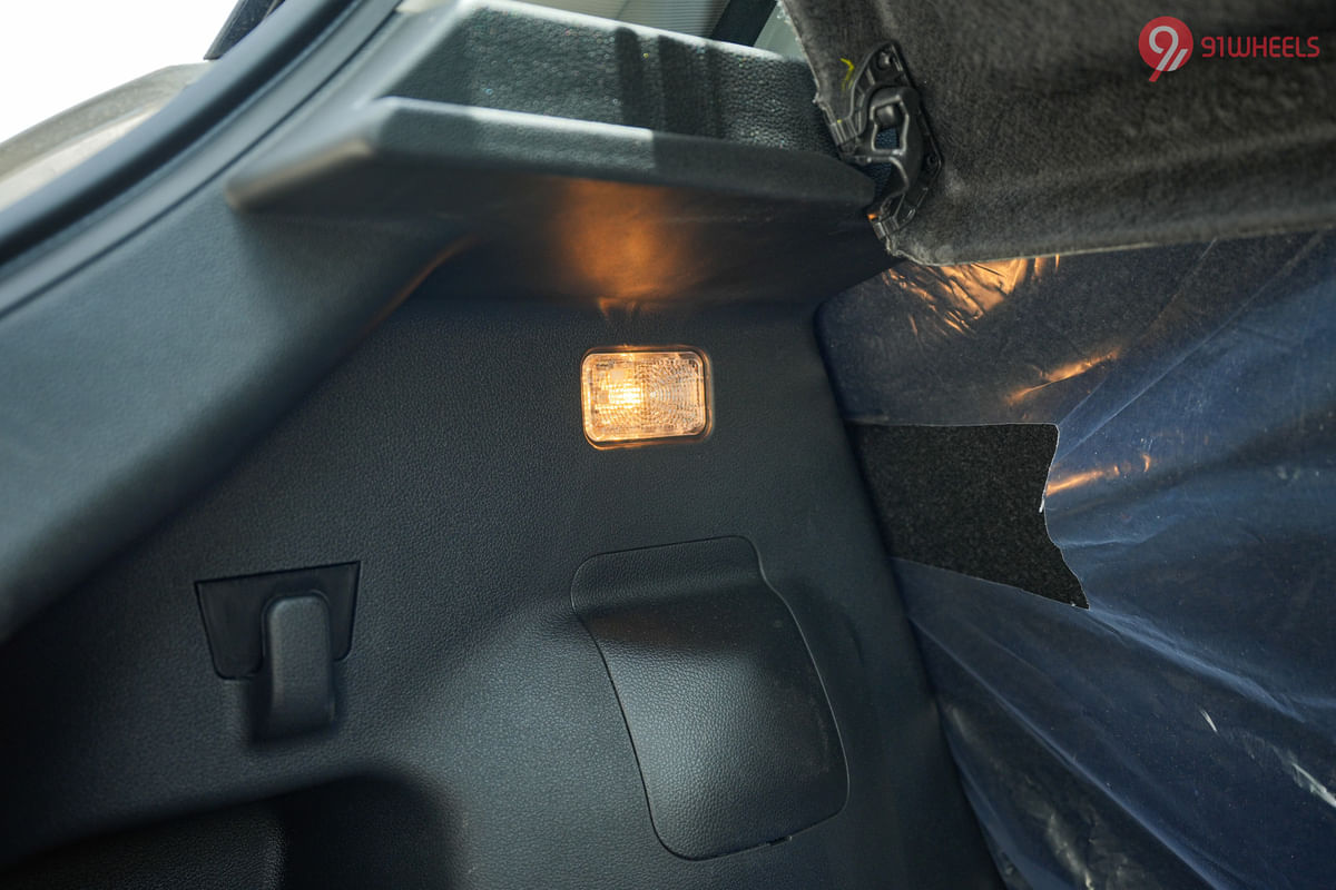 Maruti Suzuki Swift Boot Light