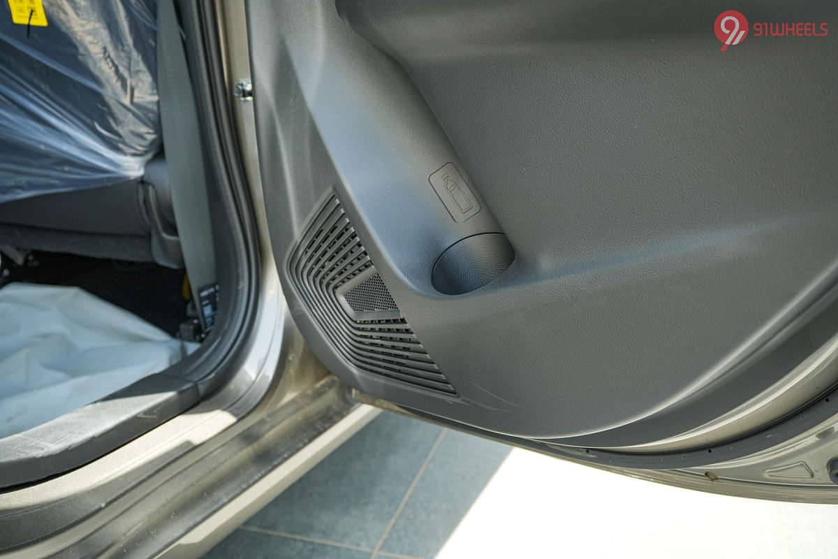 Maruti Swift Rear Speakers