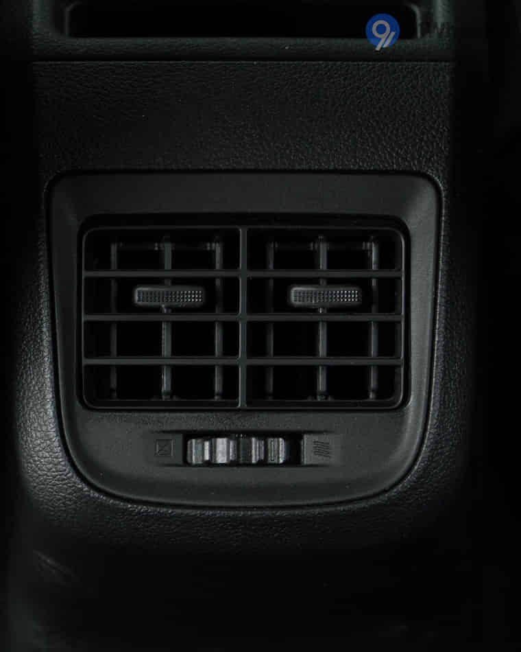 Seats & Cabin Comfort - 1