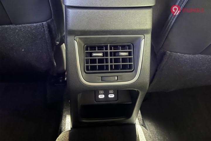 Maruti Suzuki Victoris Rear Row Air Vent