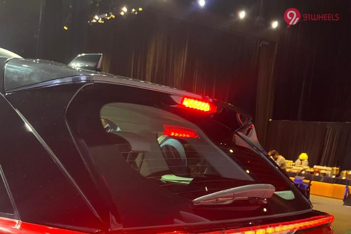 Maruti Suzuki Victoris Rear Windshield/Windscreen