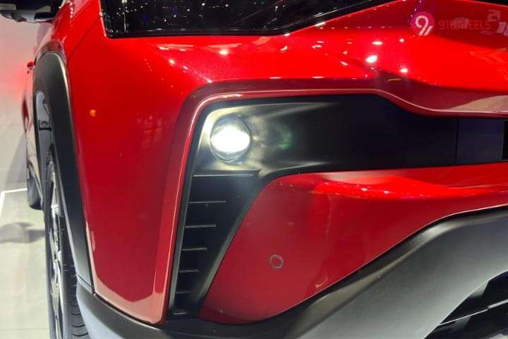 Maruti Suzuki Victoris Front Fog Lamp
