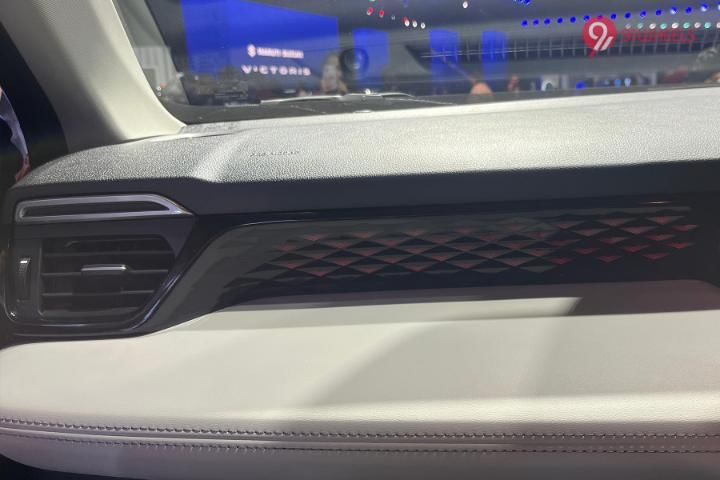 Maruti Suzuki Victoris Front Passenger Air Vent