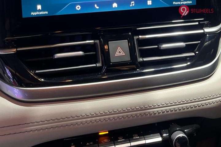 Maruti Suzuki Victoris Front Centre Air Vents
