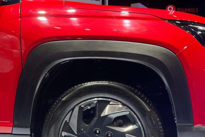 Maruti Suzuki Victoris Front Fender