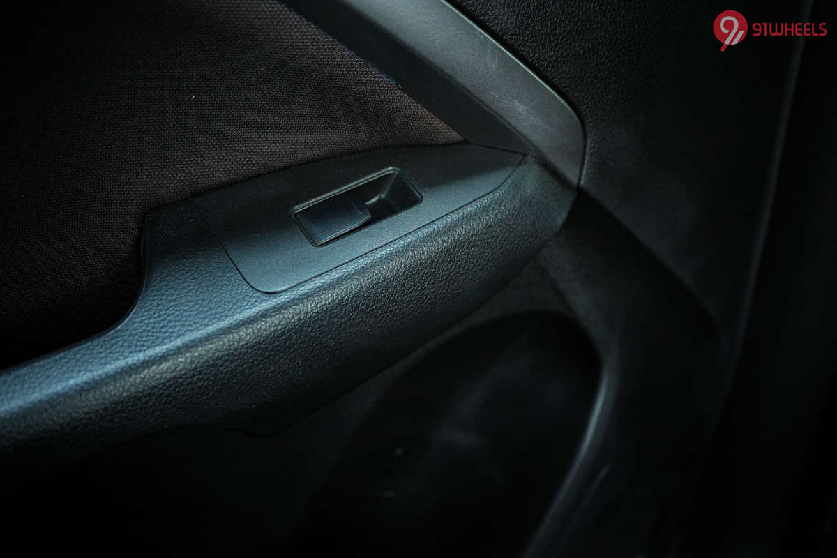 Maruti Suzuki Brezza Rear Door Switches